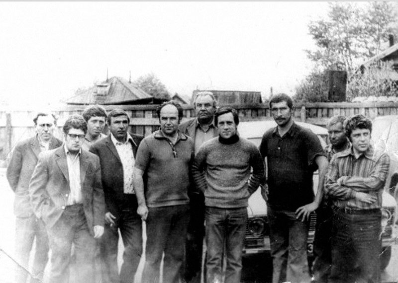 В середине июня 1976 года Владимир Высоцкий прилетел в Иркутск