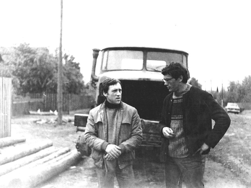 В середине июня 1976 года Владимир Высоцкий прилетел в Иркутск