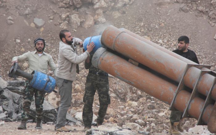Самодельный реактивный миномет сирийских боевиков
